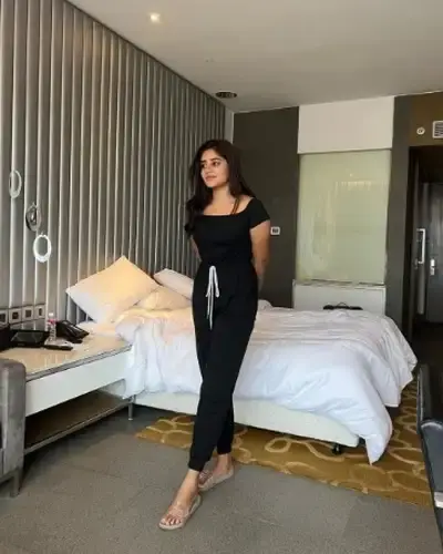 Call Girls Aerocity Cash On Delivery